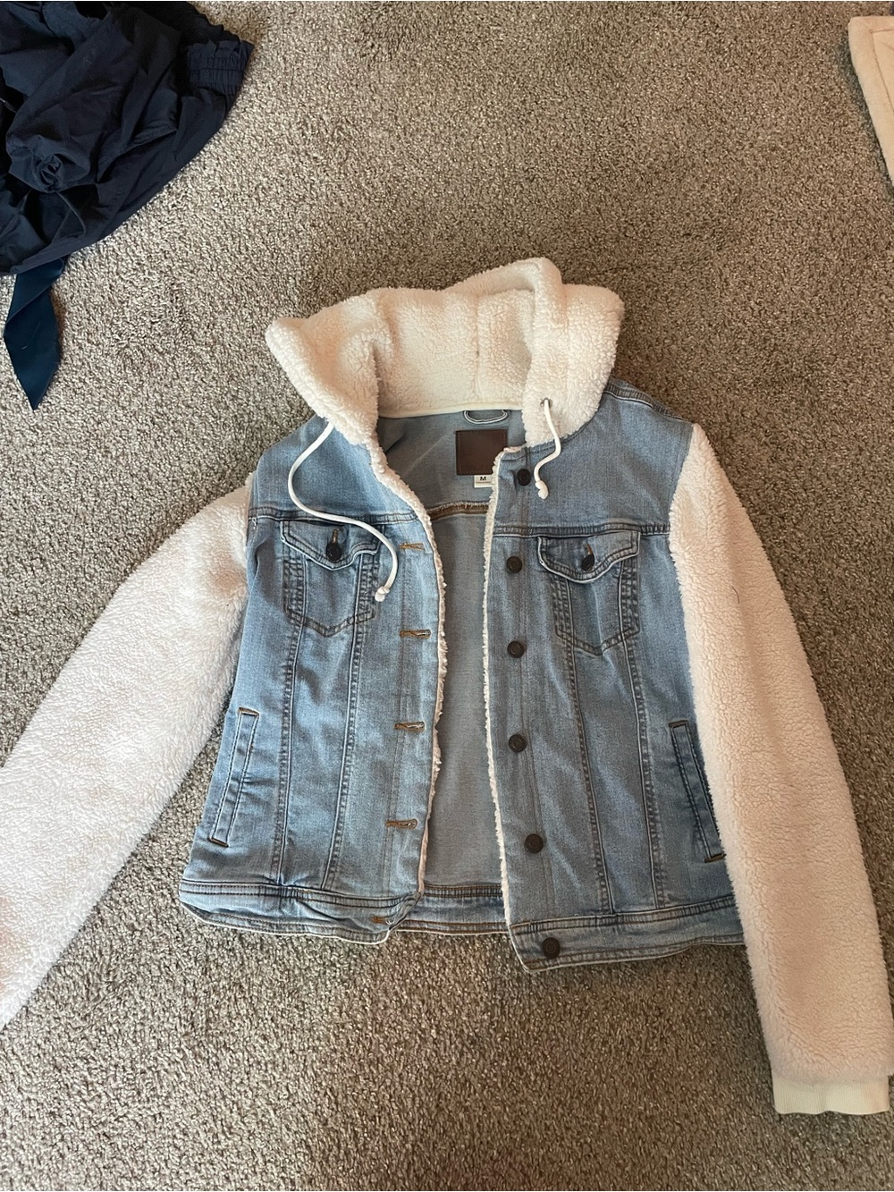 Maurices Light Blue Denim Jacket with White Sherpa Hood & Sleeves size medium